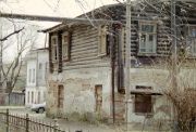 Вичуга (Тезино). Дом (1890-х годов) усадьбы И. Кокорева. Фото 2005 г.