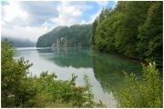Бавария. Озеро у замка Нойшванштайн