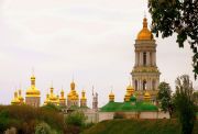 Весенние купола Киевской Лавры.