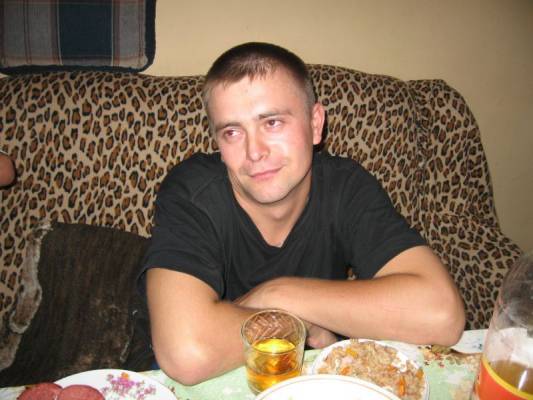    ,   )))