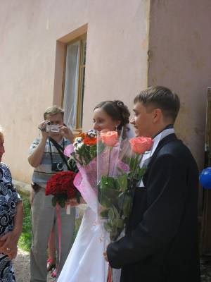 принимают приглашения