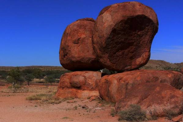 Devil`s marble