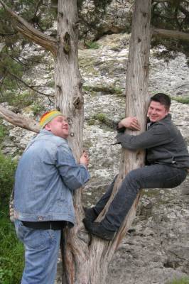 �������