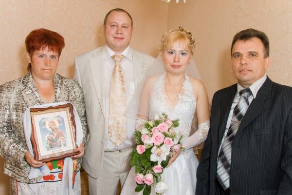 � ����������