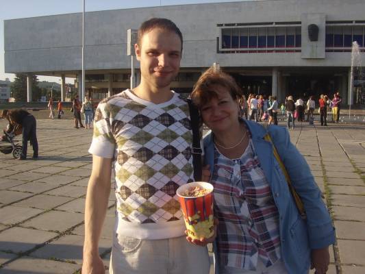 ���� � ����