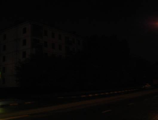 ׸���� ����. ׸���� �����. ׸���� ���. (This street, honey, is a mean street, Living in this street, honey, needs a mean streak)