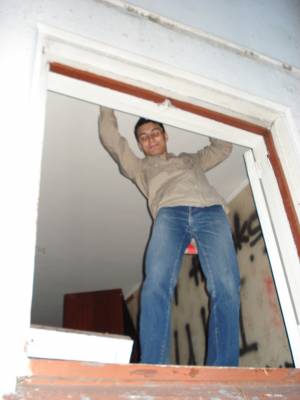 �������