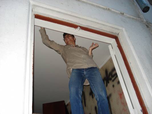 �������