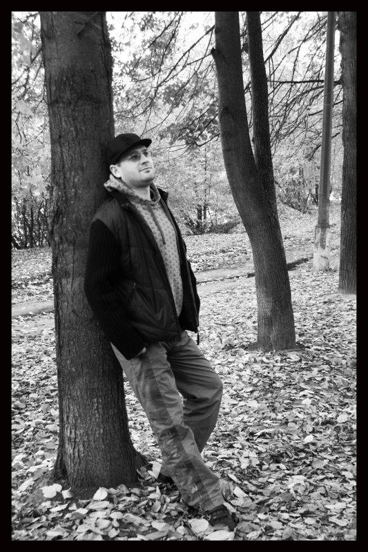 � ������