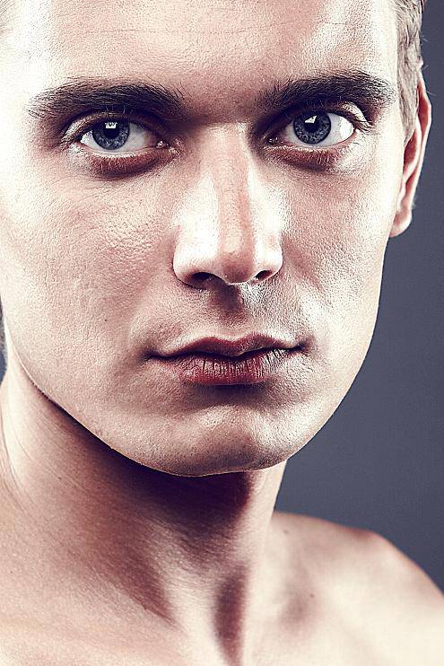 ����� ���