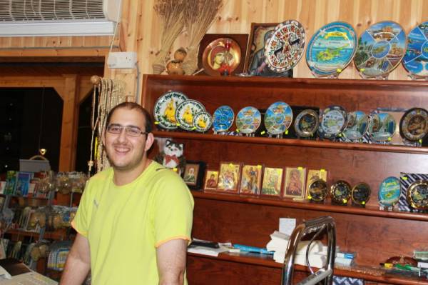 ��������